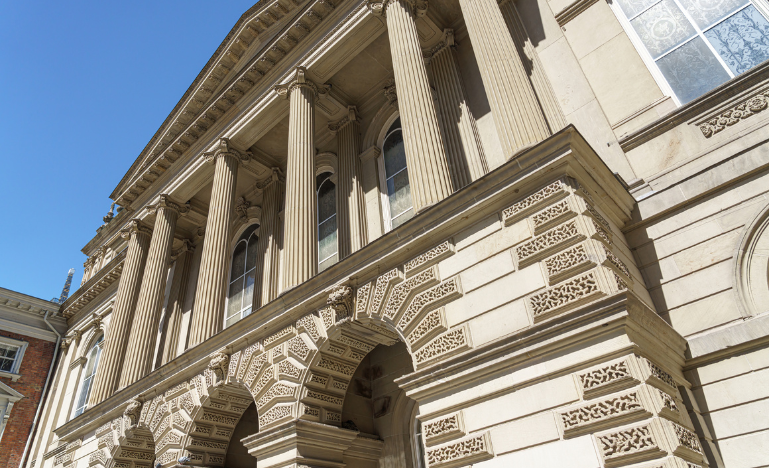 Le Barreau de l'Ontario est situé à Osgoode Hall