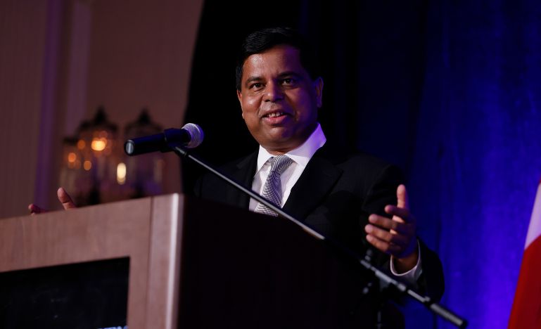 Gary Anandasangaree at the CBA President's Dinner in 2022